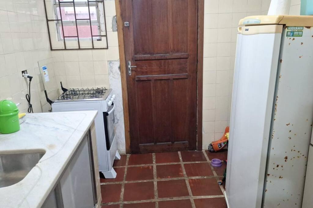Quarto Para Quatro Pessoas A Duas Quadras Da Praia - Balneario Saint Etienne - Matinhos Exterior photo
